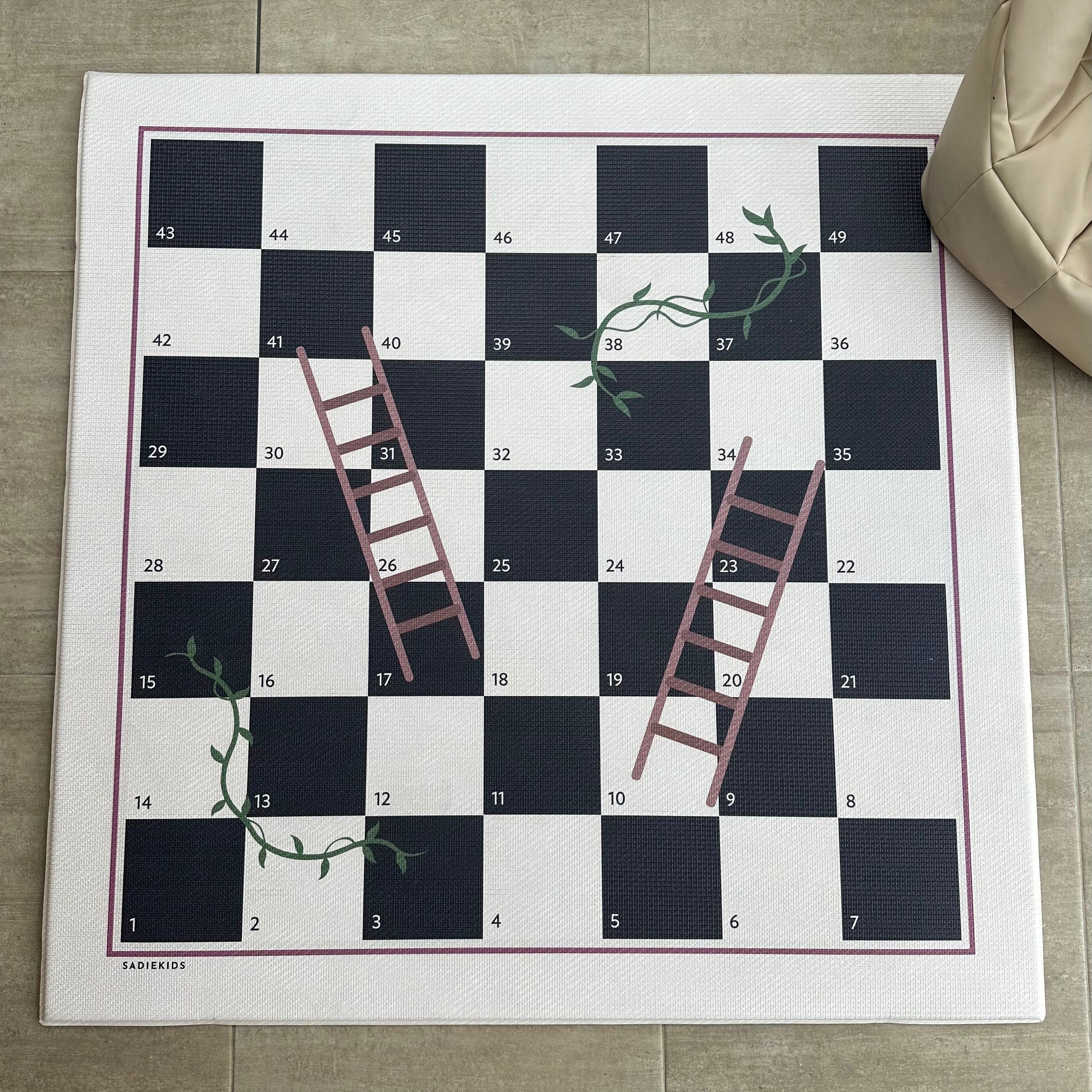 Bobbins/ Vines & Ladders (Plum)