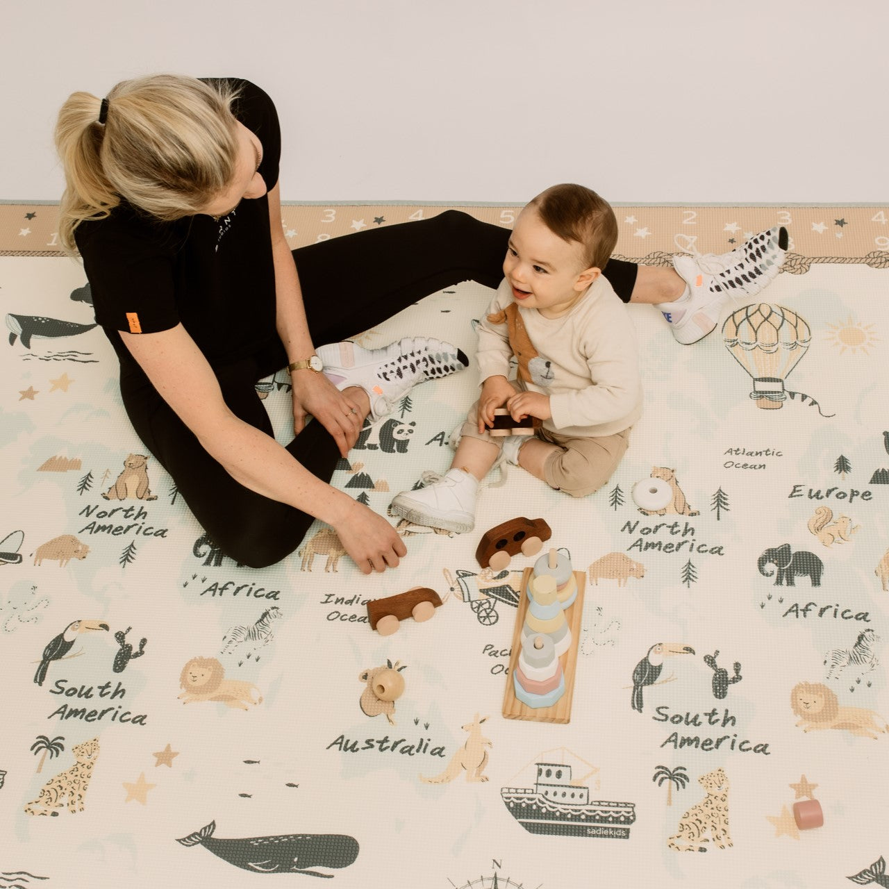 World Map/ Solid Grey Play Mat